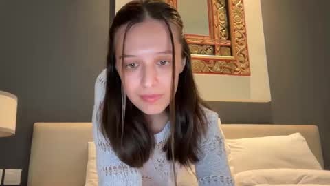 Snapshot of millypetite chatting on 11/02/25, 02:14 Milly online show from 11/02/25, 02:14