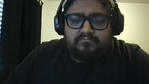 Snapshot of milo69966 chatting on 04/21/26, 02:04 milo69966 online show from 04/21/26, 02:04