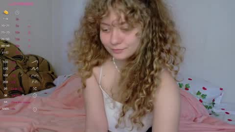 Snapshot of milounee chatting on 04/01/26, 09:32 milounee online show from 04/01/26, 09:32