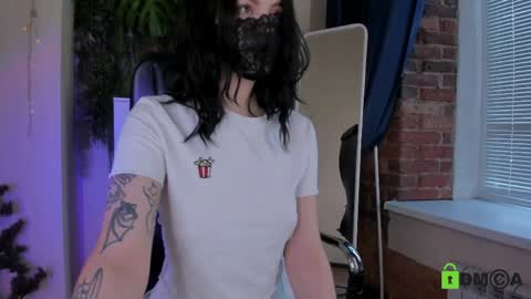 Snapshot of milro12 chatting on 03/24/26, 03:39 milro12 online show from 03/24/26, 03:39