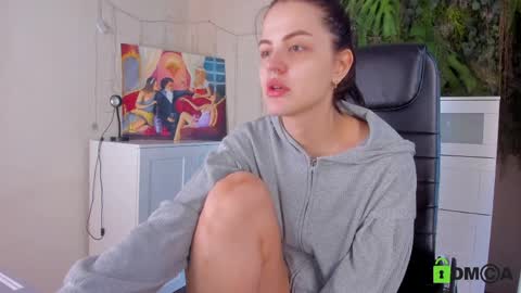 Snapshot of milro12 chatting on 04/09/26, 10:53 milro12 online show from 04/09/26, 10:53