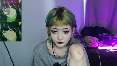 Snapshot of milten_trish chatting on 03/19/26, 05:00 milten_trish online show from 03/19/26, 05:00