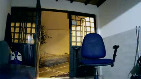 Snapshot of miltronik chatting on 07/09/26, 04:38 TOM online show from 07/09/26, 04:38