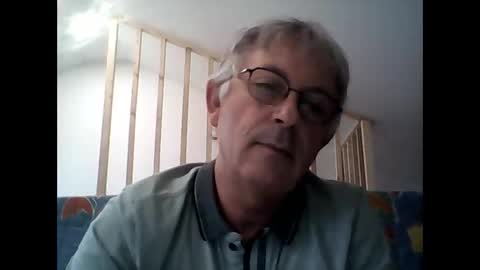 Snapshot of milu72 chatting on 11/29/25, 11:35 milu72 online show from 11/29/25, 11:35