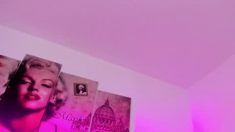 Snapshot of milu_cooper chatting on 04/16/26, 04:35 milu modelo independiente .onlyfans kmila model online show from 04/16/26, 04:35