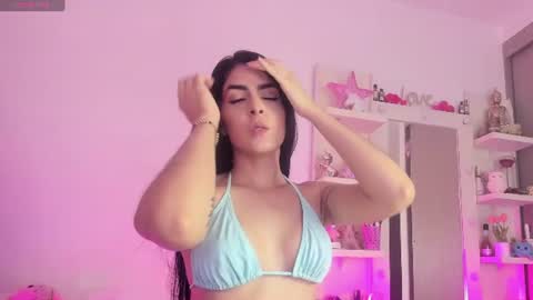 Snapshot of milu_cooper chatting on 07/01/26, 04:14 milu modelo independiente .onlyfans kmila model online show from 07/01/26, 04:14