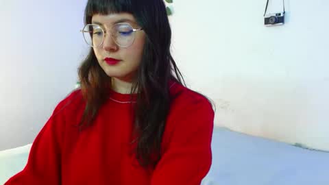 Snapshot of mily_baker chatting on 02/19/25, 10:31 mily_baker online show from 02/19/25, 10:31