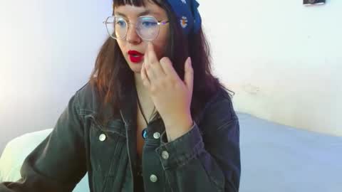 Snapshot of mily_baker chatting on 02/21/25, 06:59 mily_baker online show from 02/21/25, 06:59