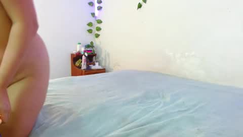 Snapshot of mily_baker chatting on 02/27/25, 06:31 mily_baker online show from 02/27/25, 06:31