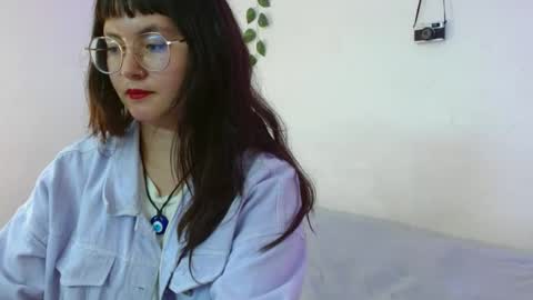 Snapshot of mily_baker chatting on 03/03/25, 05:50 mily_baker online show from 03/03/25, 05:50