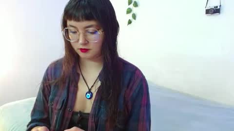 Snapshot of mily_baker chatting on 03/06/25, 05:43 mily_baker online show from 03/06/25, 05:43