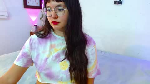 mily_baker online show from 04/23/26, 08:00
