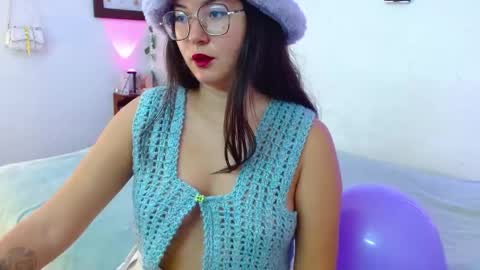 mily_baker online show from 05/12/26, 06:16