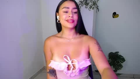 Snapshot of mily_ortiz chatting on 03/19/26, 03:38 Mily Ortiz online show from 03/19/26, 03:38