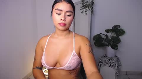 Snapshot of mily_ortiz chatting on 07/21/26, 02:52 Mily Ortiz online show from 07/21/26, 02:52