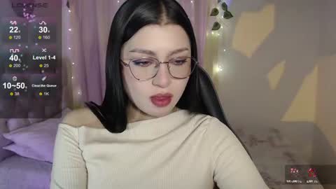 Snapshot of mily_thomson_b chatting on 07/12/26, 11:51 Mily online show from 07/12/26, 11:51