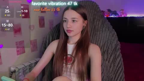 Snapshot of milyamess chatting on 03/11/26, 07:31 Emily online show from 03/11/26, 07:31