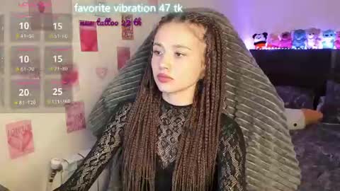Snapshot of milyamess chatting on 08/07/26, 05:48 Emily online show from 08/07/26, 05:48