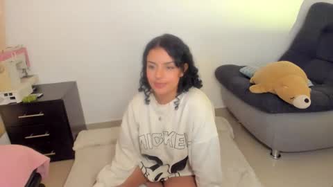 Mimii  online show from 06/08/26, 03:40