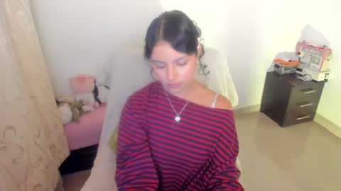 Snapshot of mimi_sa chatting on 07/07/26, 12:57 Mimii online show from 07/07/26, 12:57