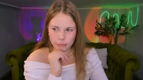 Kelly online show from 12/03/24, 06:26