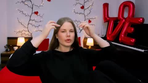 Kelly online show from 02/25/25, 06:14