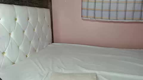 Snapshot of mimiebony chatting on 04/09/26, 06:52 mimiebony online show from 04/09/26, 06:52