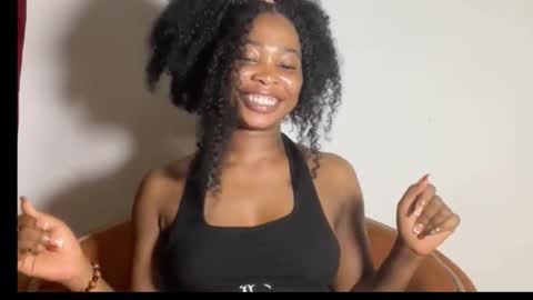 mimi online show from 09/23/25, 09:29