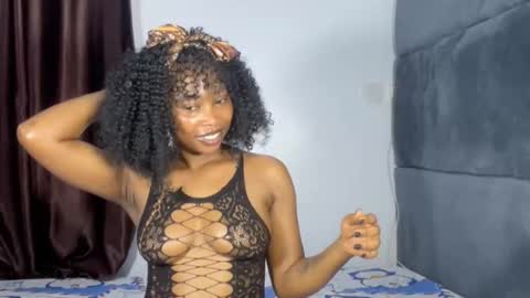 mimi online show from 11/07/25, 11:10