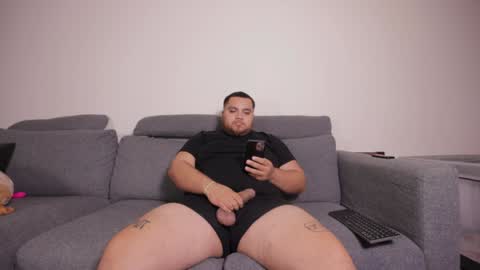 Mimi Malo online show from 12/25/24, 05:48