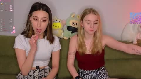 Snapshot of mimipaws chatting on 04/28/26, 06:35 MilaBlack and StacyBlonde Today unboxing Lovens OMG online show from 04/28/26, 06:35