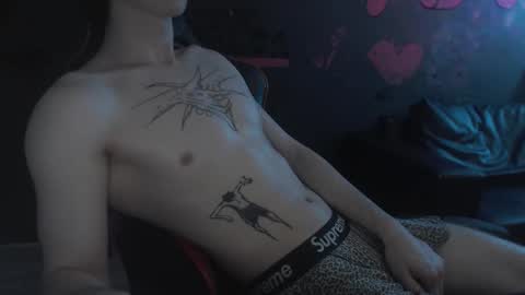 Snapshot of min1pekka chatting on 09/21/25, 02:02 Max online show from 09/21/25, 02:02