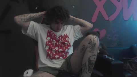 Snapshot of min1pekka chatting on 09/23/25, 06:00 Max online show from 09/23/25, 06:00