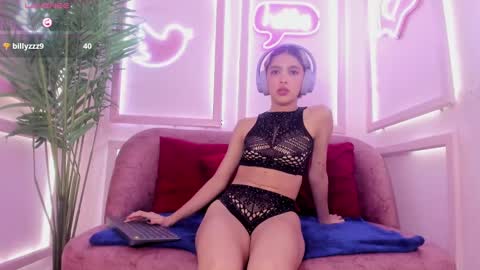 Minji online show from 03/03/25, 05:50