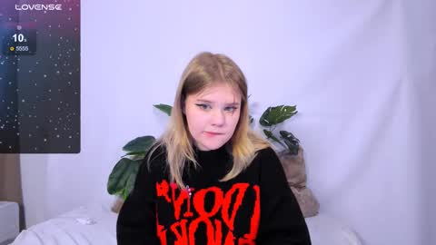 hi Im Mina  online show from 03/04/25, 04:49