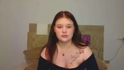 hi Im Mina  online show from 06/05/26, 10:10