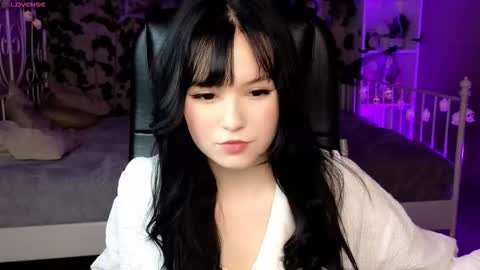 Snapshot of mina_yoon chatting on 10/25/25, 10:45 Mina online show from 10/25/25, 10:45