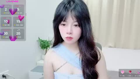 Snapshot of minaaaa69879 chatting on 07/05/26, 02:18 Na online show from 07/05/26, 02:18