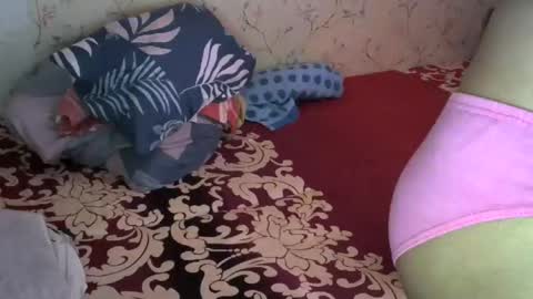 Snapshot of minaforu chatting on 11/14/25, 02:10 Mnaforu online show from 11/14/25, 02:10