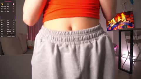 Snapshot of minakomii chatting on 05/22/26, 02:12 Mira online show from 05/22/26, 02:12