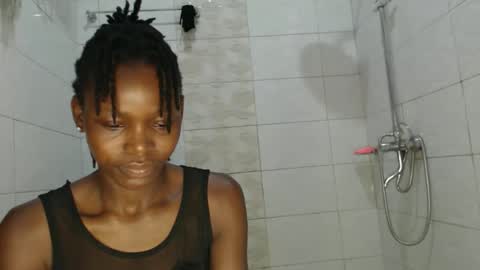 minatah6 online show from 11/11/25, 11:10