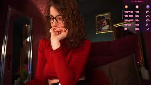 Snapshot of mind__game chatting on 12/14/25, 06:19 Frances Next streams Thu Fri Sat 8am - 4pm GMT3 online show from 12/14/25, 06:19