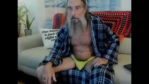 Snapshot of mindphuk chatting on 11/03/25, 02:46 mindphuk online show from 11/03/25, 02:46