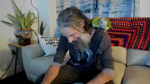 Snapshot of mindphuk chatting on 11/08/25, 11:25 mindphuk online show from 11/08/25, 11:25