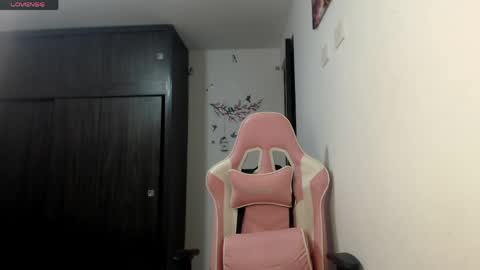 Snapshot of mindy_james chatting on 04/14/26, 09:26 Mindy online show from 04/14/26, 09:26