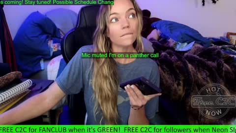 Snapshot of mindymars chatting on 12/02/24, 06:10 Mindy Mars online show from 12/02/24, 06:10