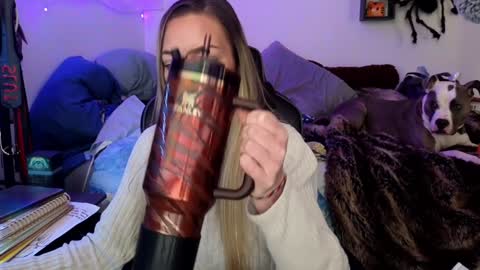 Snapshot of mindymars chatting on 01/09/25, 05:11 Mindy Mars online show from 01/09/25, 05:11