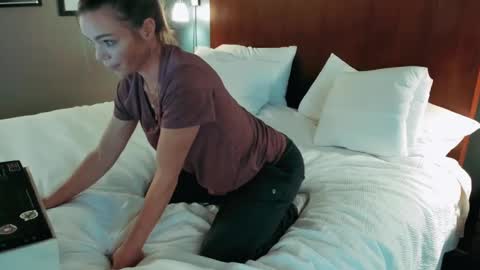 Snapshot of mindymars chatting on 02/04/25, 08:59 Mindy Mars online show from 02/04/25, 08:59