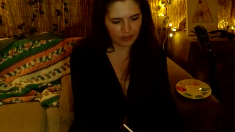 Mindy online show from 12/22/25, 10:45