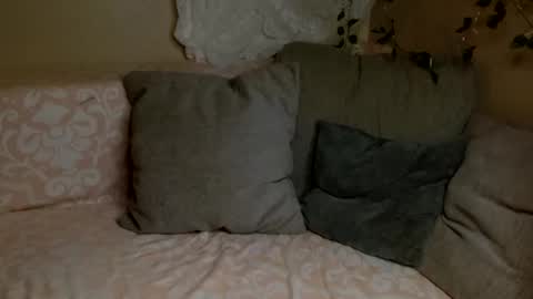 Mindy online show from 04/16/26, 03:51